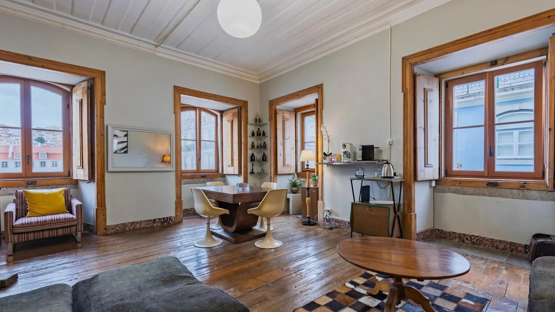 Portuguese Charm Guesthouse By Lovelystay Lisboa Konukevi