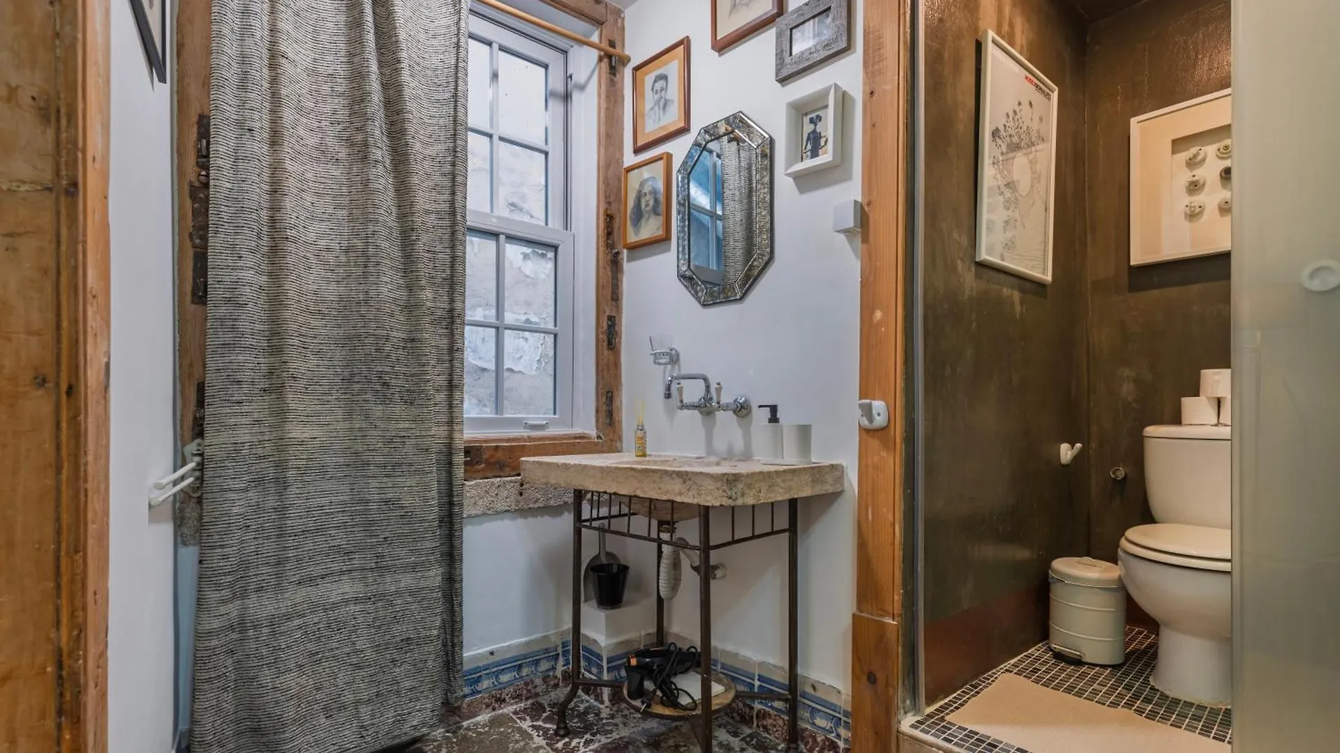 Gasthuis Portuguese Charm Guesthouse By Lovelystay Lissabon