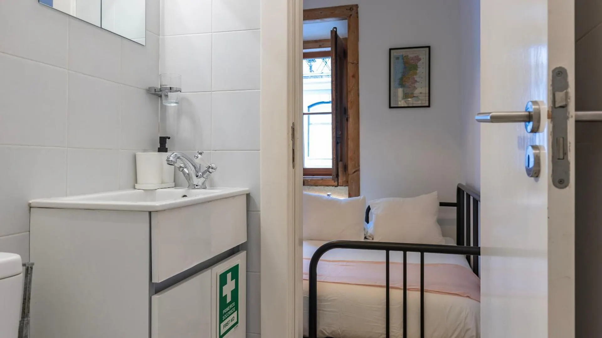 Portuguese Charm Guesthouse By Lovelystay Lisboa 0*,
