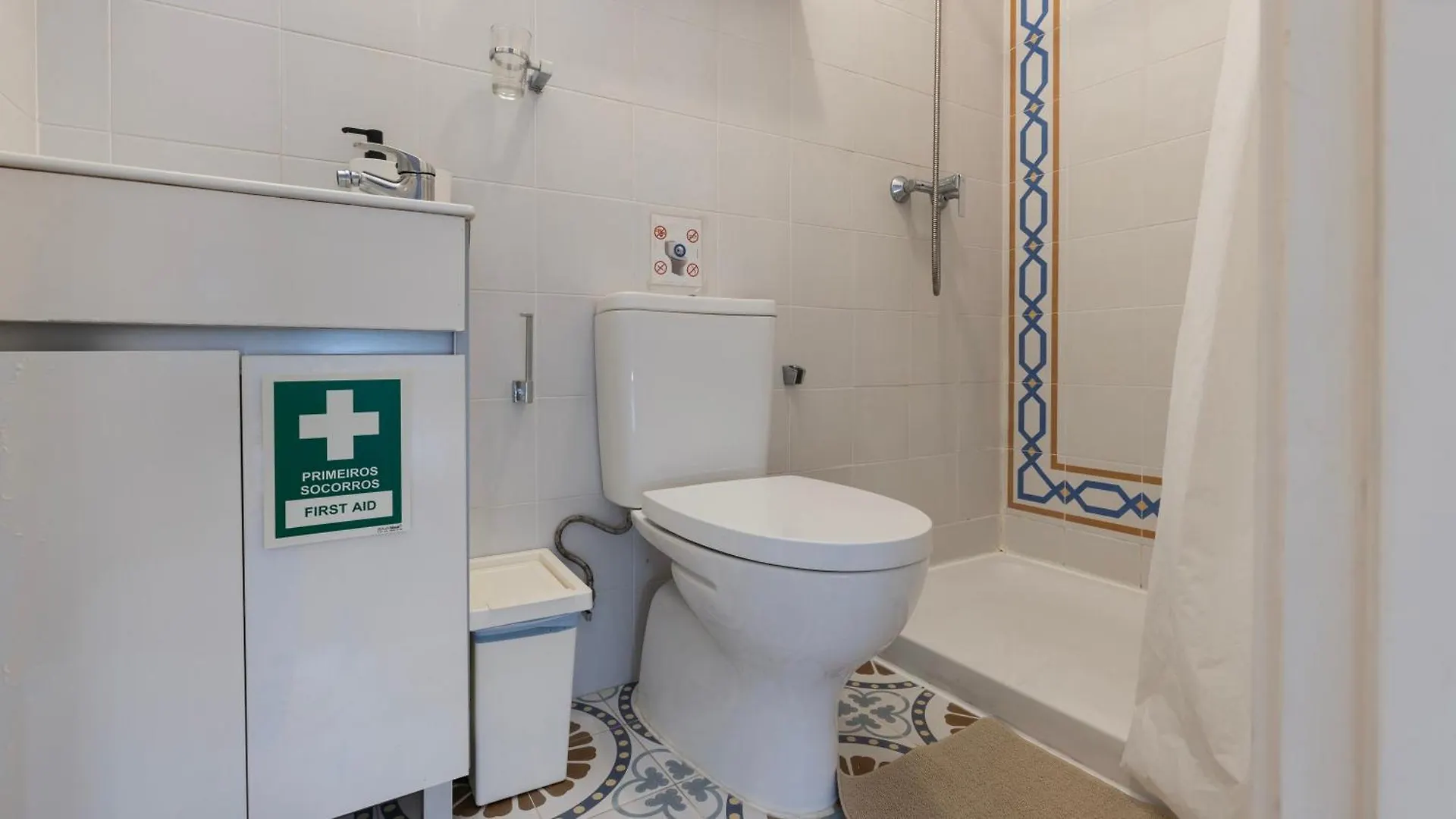 Portuguese Charm Guesthouse By Lovelystay Lisboa 0*,  Portekiz