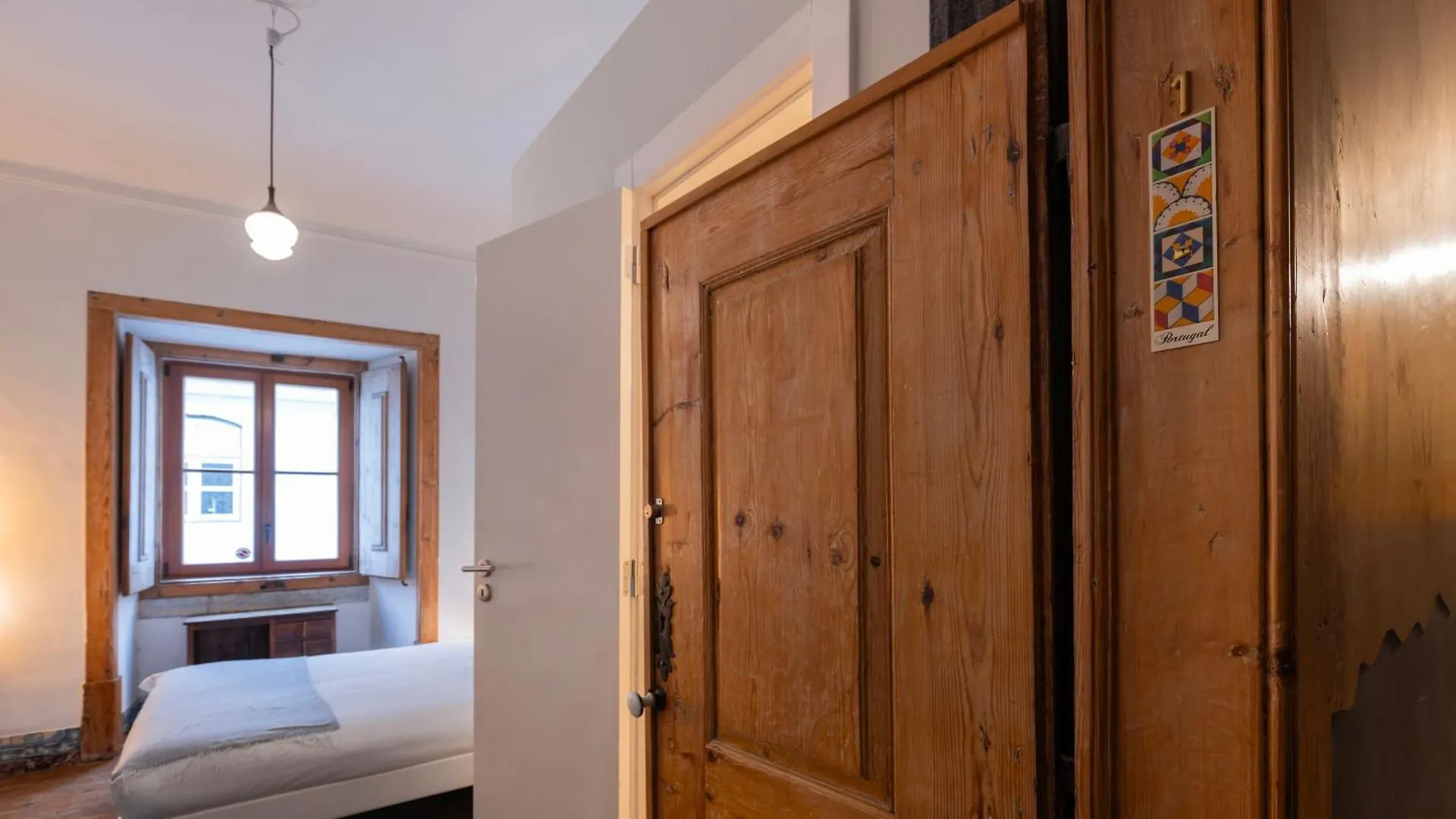 Portuguese Charm Guesthouse By Lovelystay Lissabon